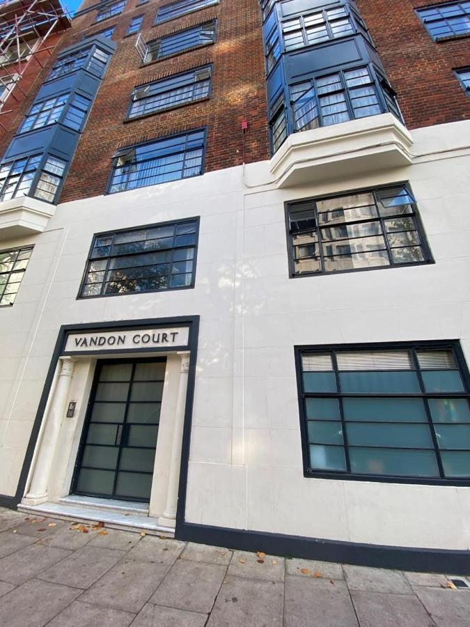 St James' Apartments London Exterior photo